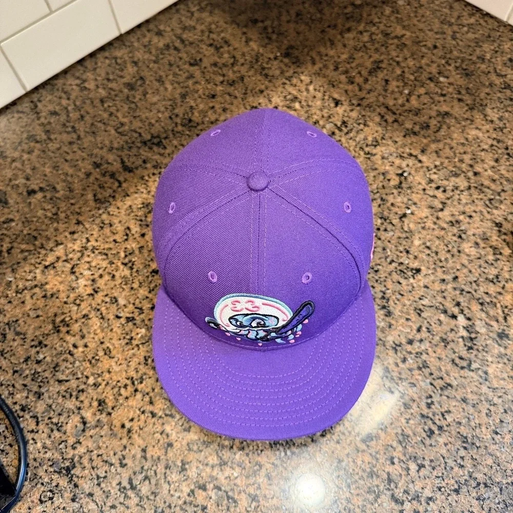 Jersey Shore BlueClaws New Era 59FIFTY Hat 7 5/8 Copa‎ Diversion Medusas Purple